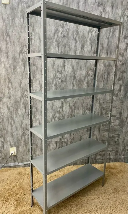 Estante de Aço Resistente.