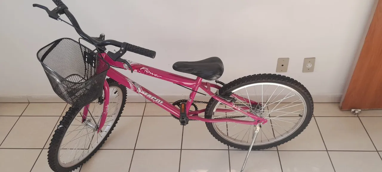 Bicicleta Aro 24 Rosa com Cesta