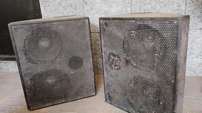 Caixa de som PA