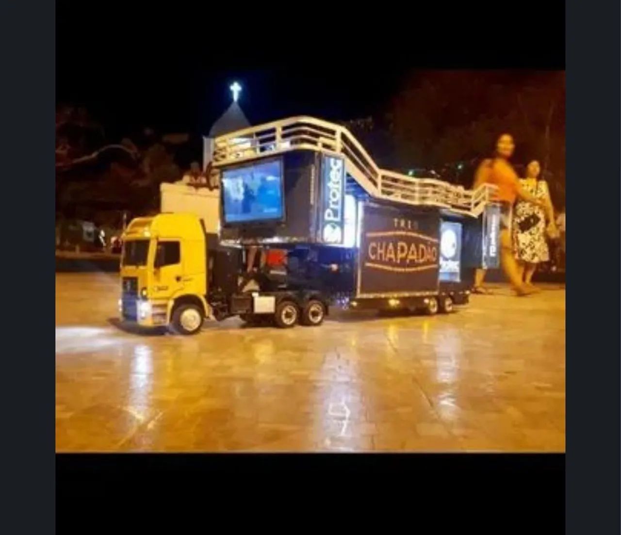 Trio elétrico do programa Luciano Huck - Foto 2