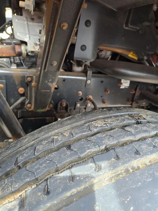 Ford Cargo 1317 ano 2011 motor novo - Foto 5