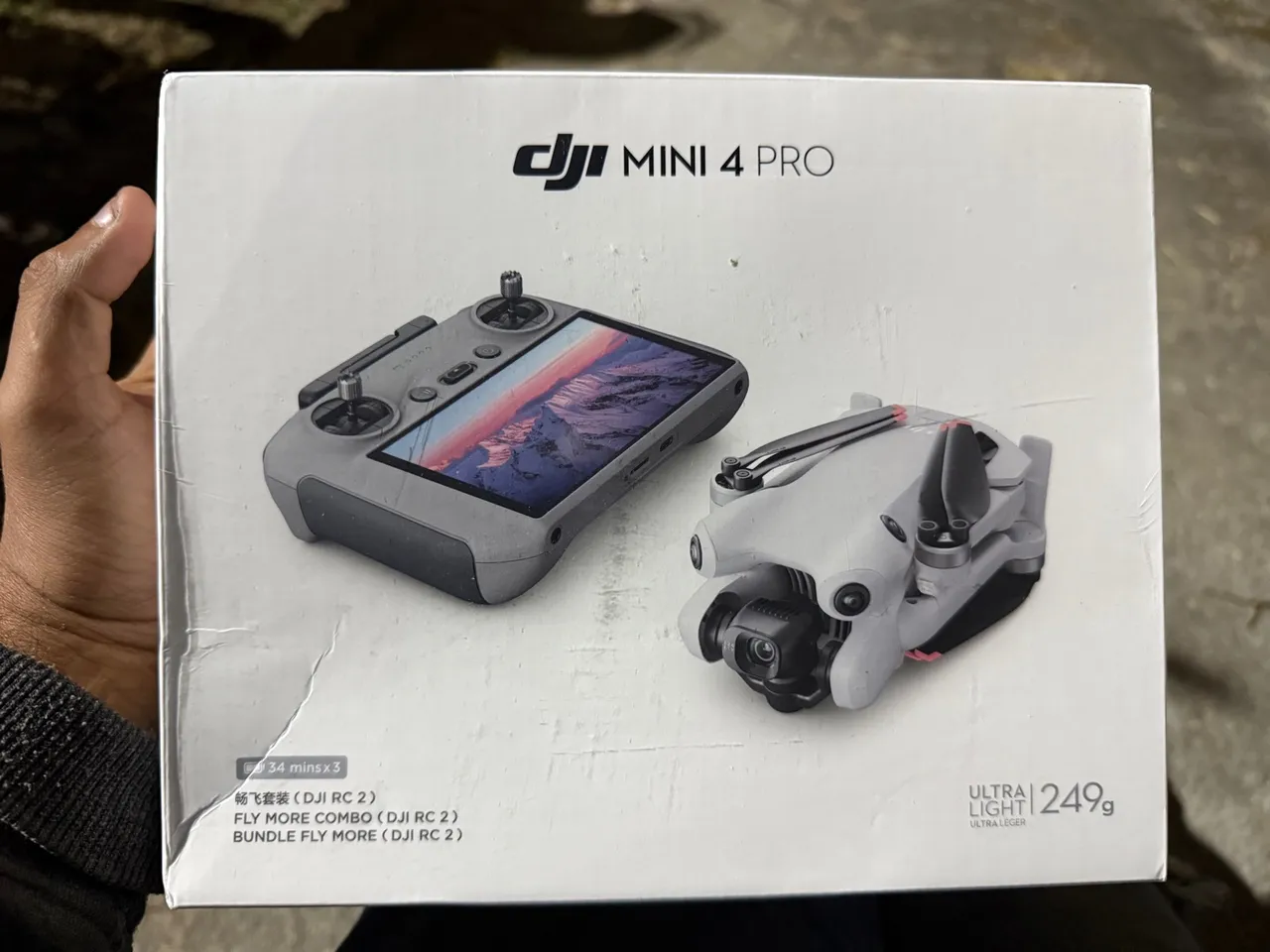 DJI Mini 4 Pro com tela- Fly More Combo - Novo