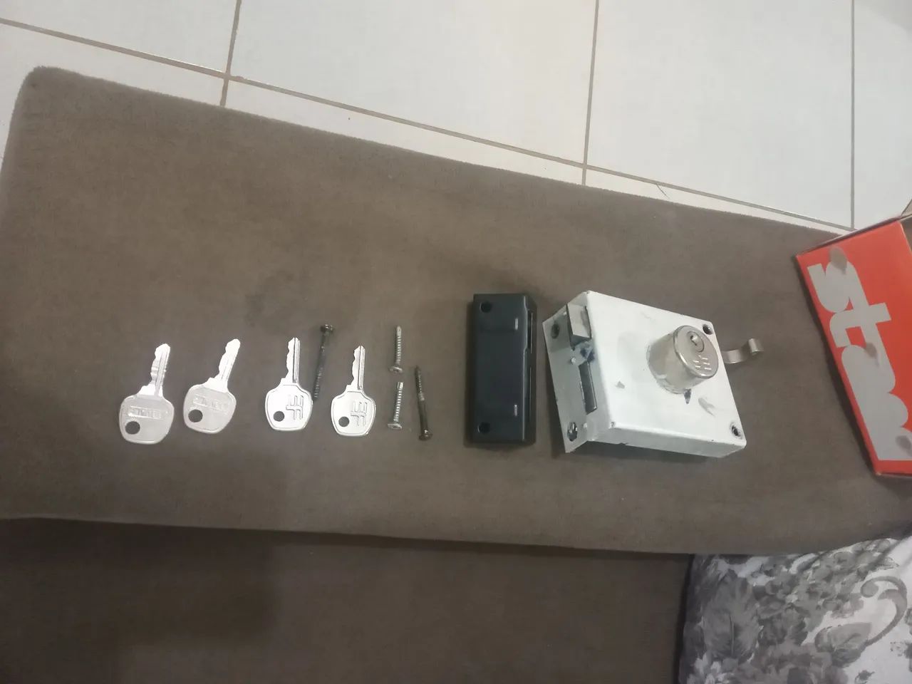 usando 64842065792514121