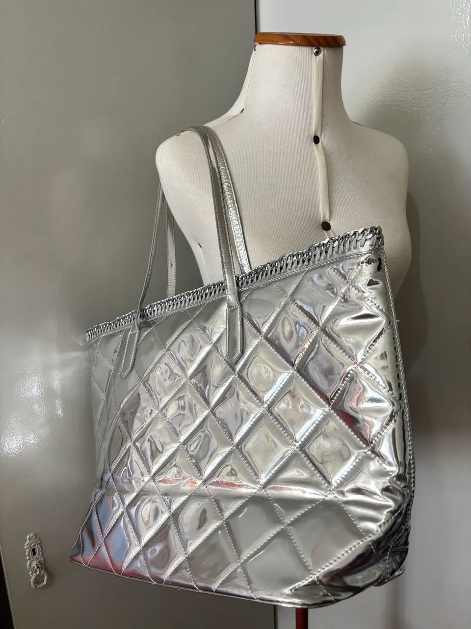 Bolsa grande prata!