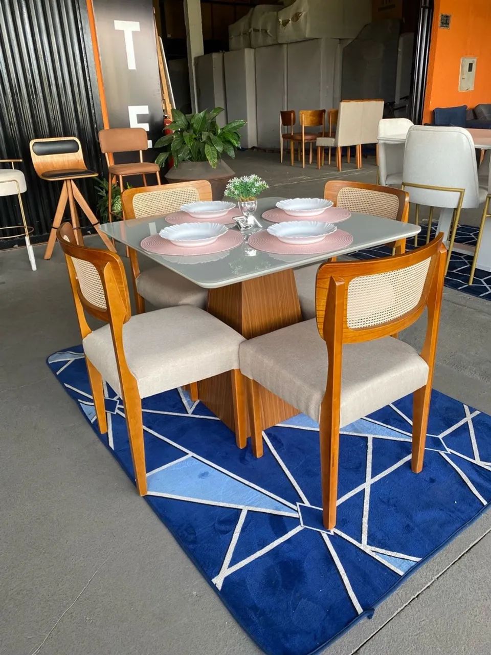 CONJUNTO MESA PRADA COM CADEIRAS ALASCA  - Foto 3
