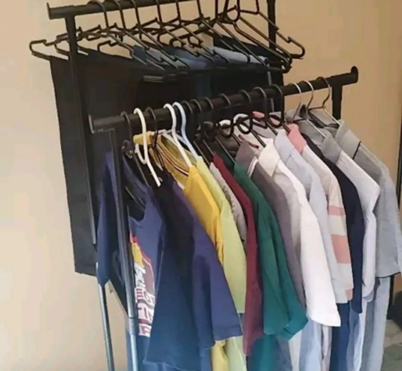 Arará dupla de roupa sapateira e rodinhas - Foto 4