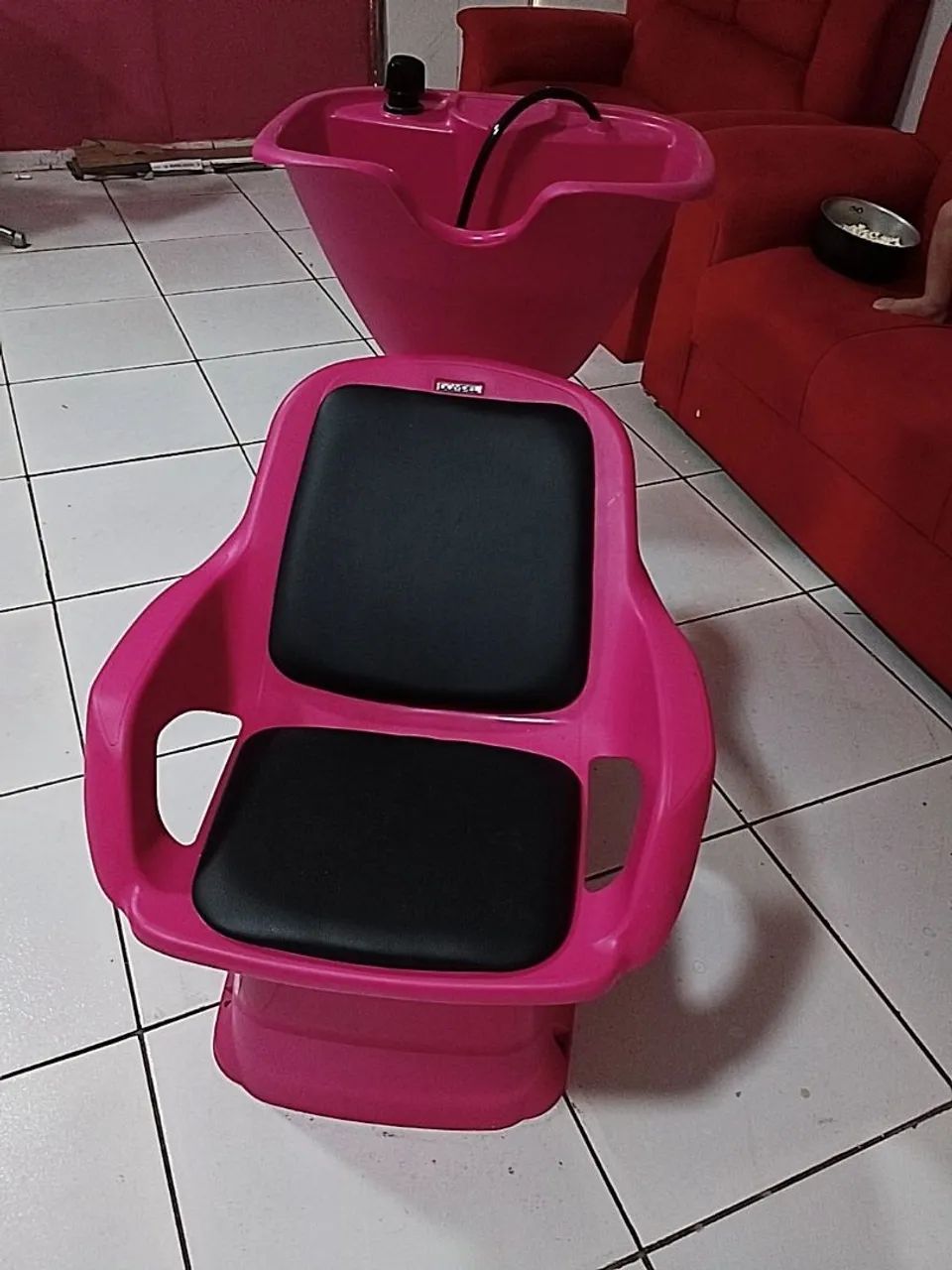 Lavatório cor de rosa 