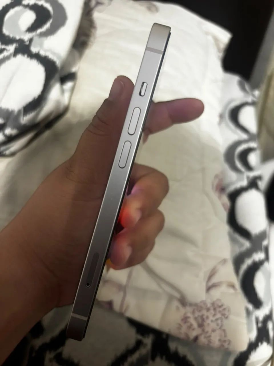 iPhone 14 - Foto 4