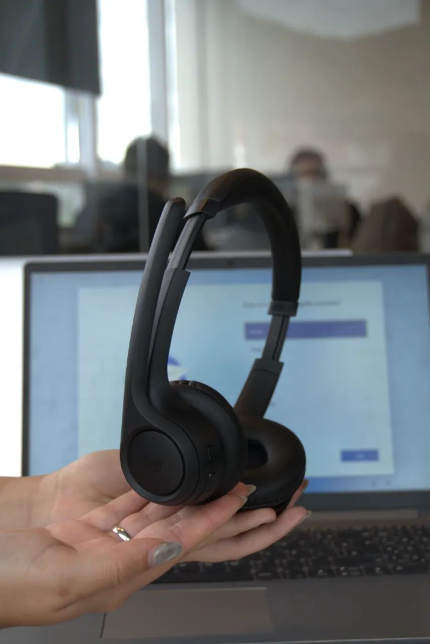 Headset Sem Fio Logitech Zone 300 Bluetooth - Perfeito Estado