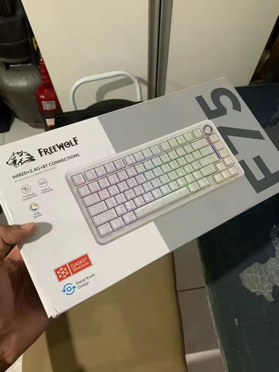FREEWOLF F75 75%  Teclado Mecânico Tri-Mode Sem Fio - Foto 4