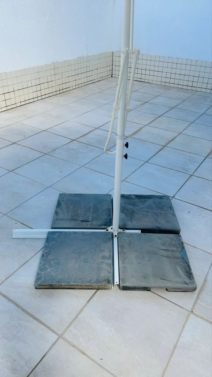 Ombrelone com pedras fixadoras  - Foto 4