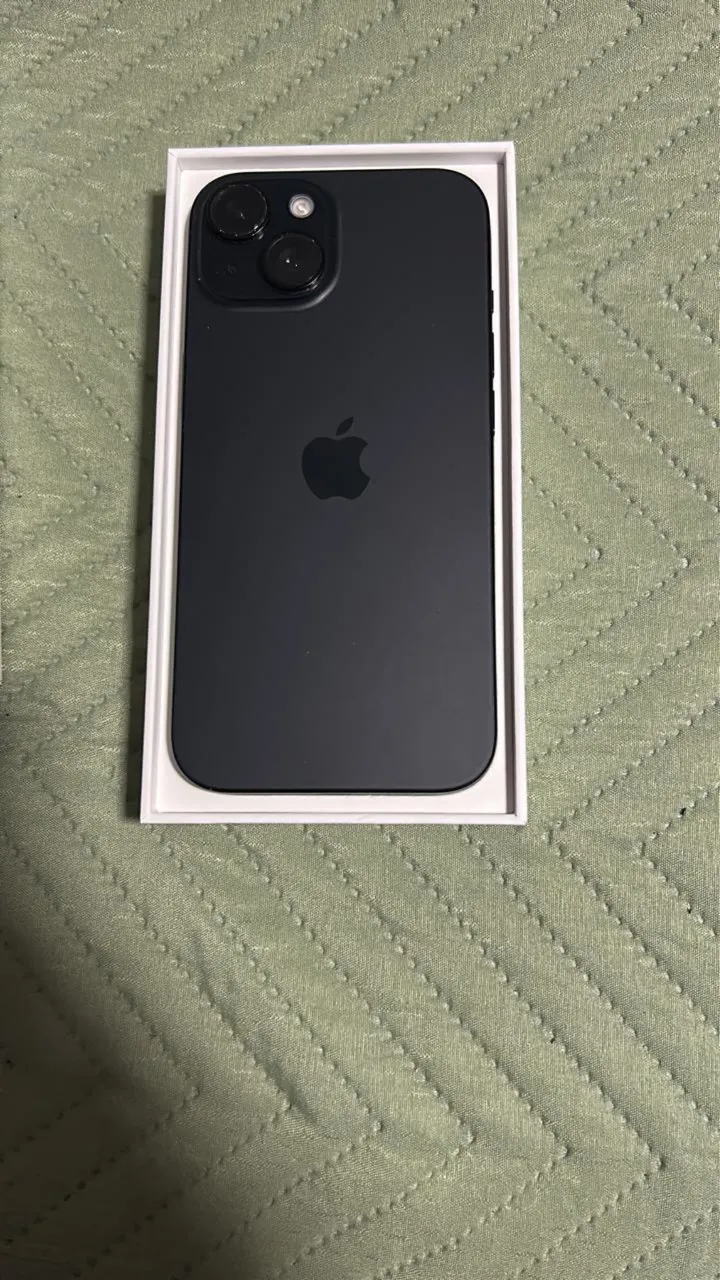 iPhone 15 256GB na caixa lacrada com garantia de 1 ano Apple care
