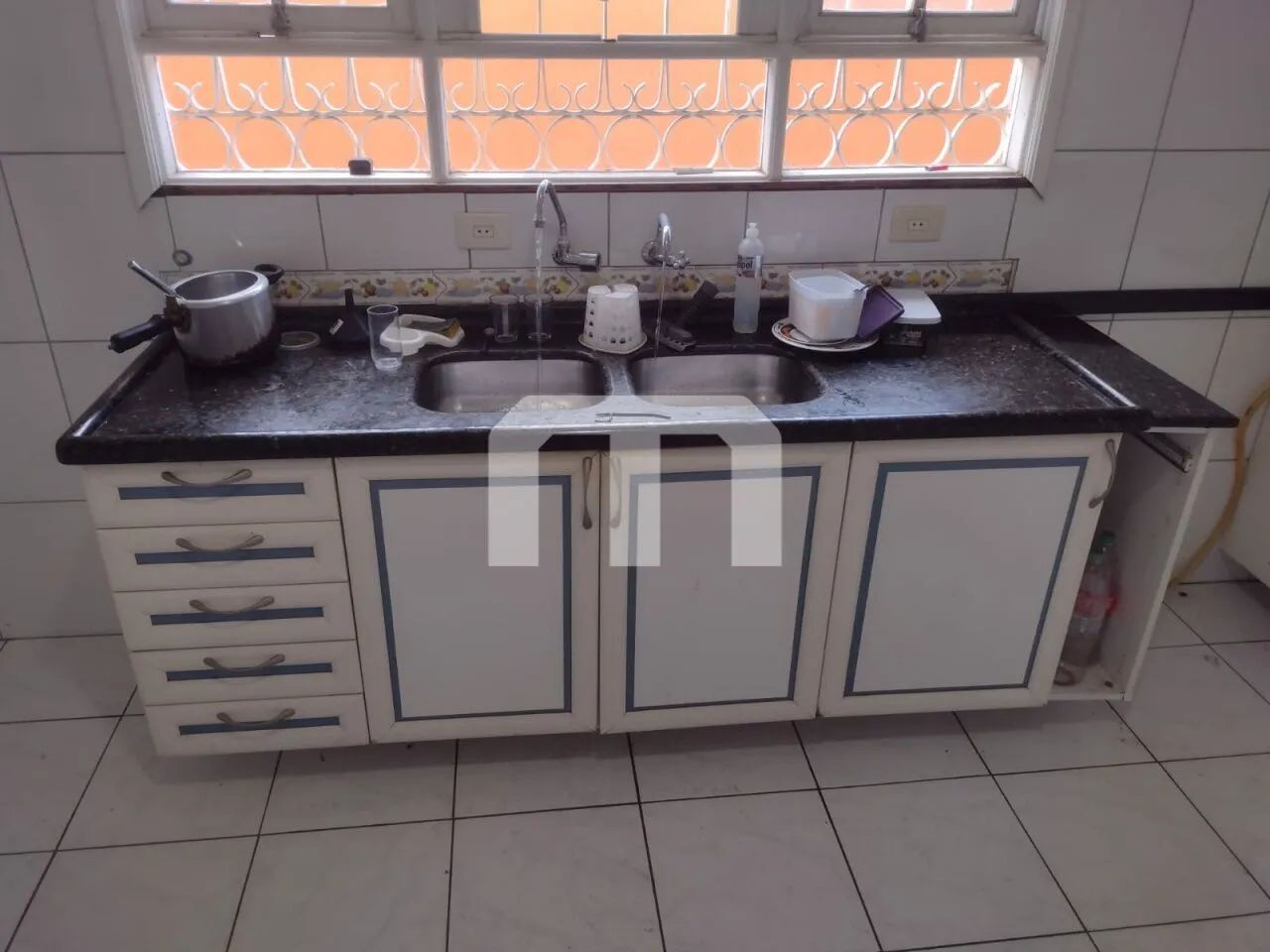 SOBRADO PARA LOCAÇÃO EM GUAIANAZES - Foto 4