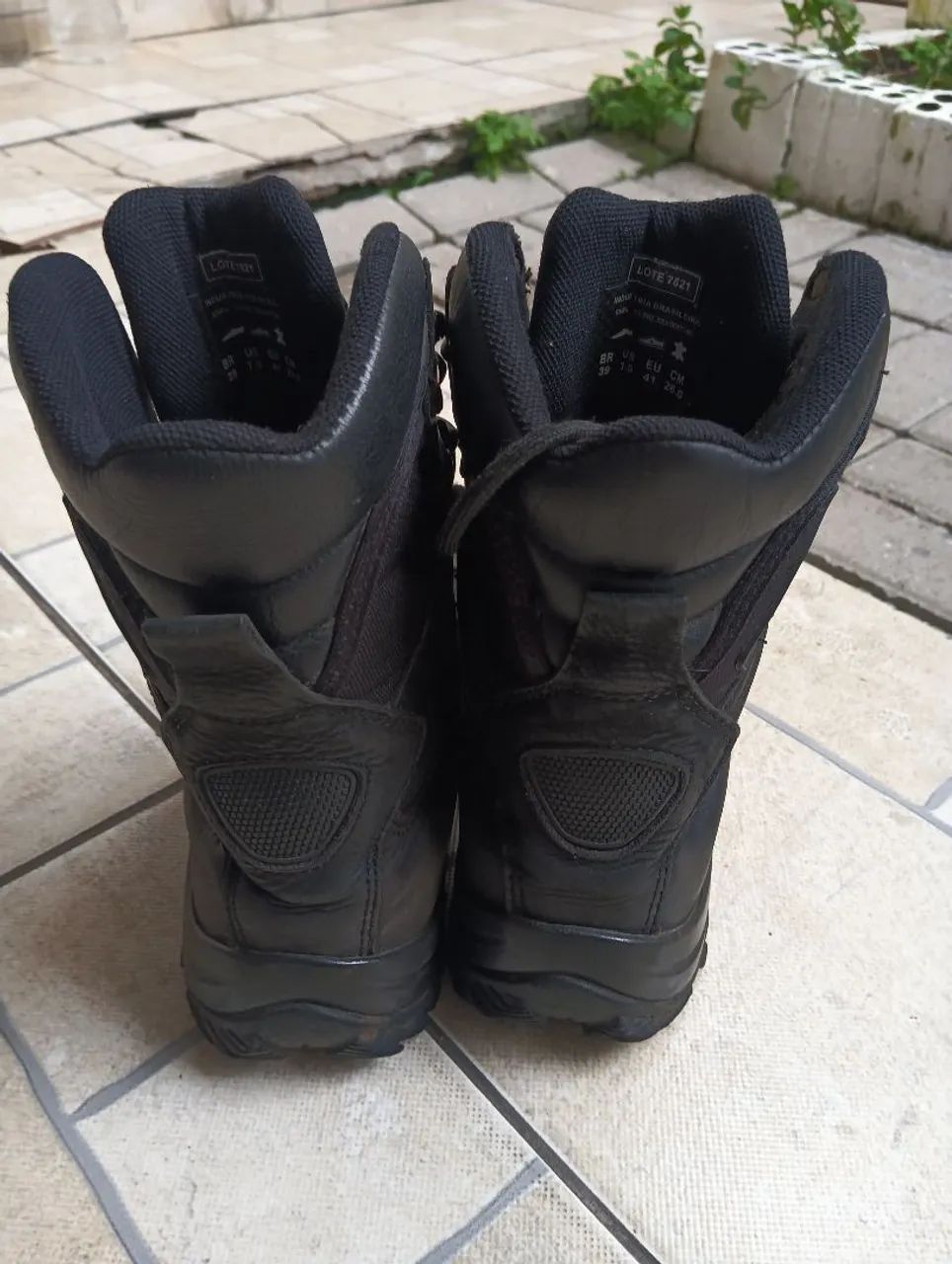 Bota Coturno Invictus 39 impermeável  - Foto 2