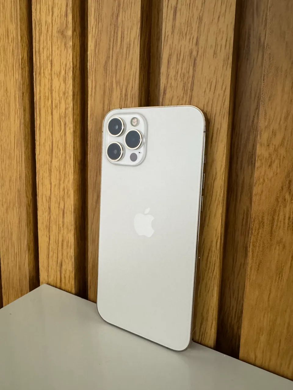 iPhone 12 Pro Max 128GB Gold - Conservado - Oportunidade