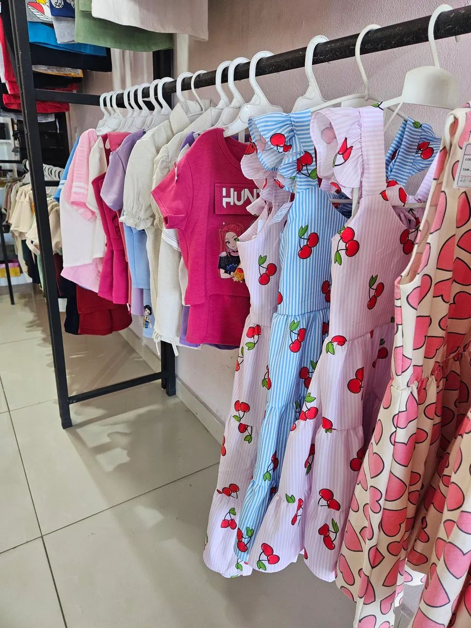 Roupas infantis, entregamos na sua casa ? 