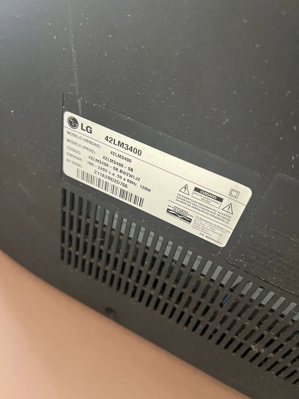 Vendo TV LG 42 Led com defeito - Foto 2