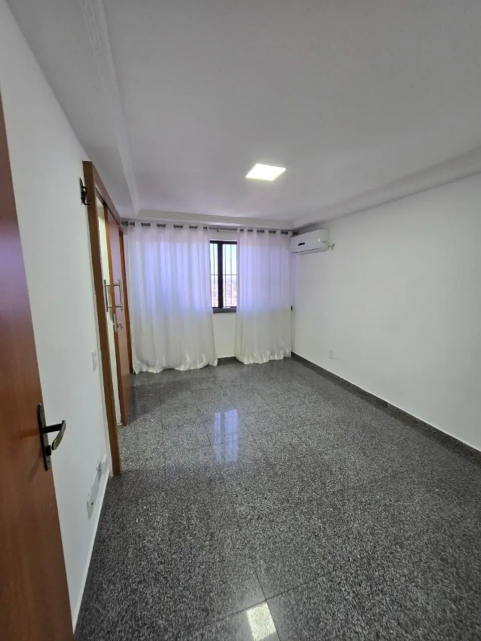 PORTAL DA VILLA, ADRIANÓPOLIS, ALUGO, 3 SUÍTES, ANDAR ALTO  - Foto 6