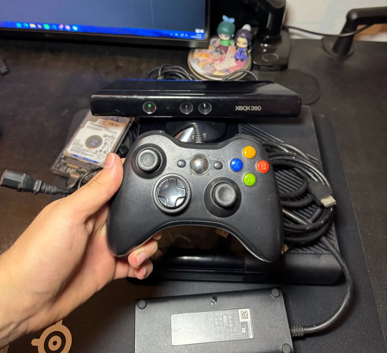 XBOX 360 - 2 controles - 1TB - Foto 2