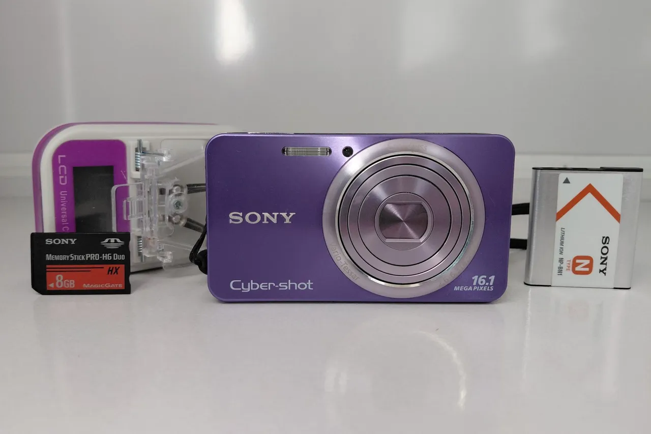 sony cyber shot dsc w570
