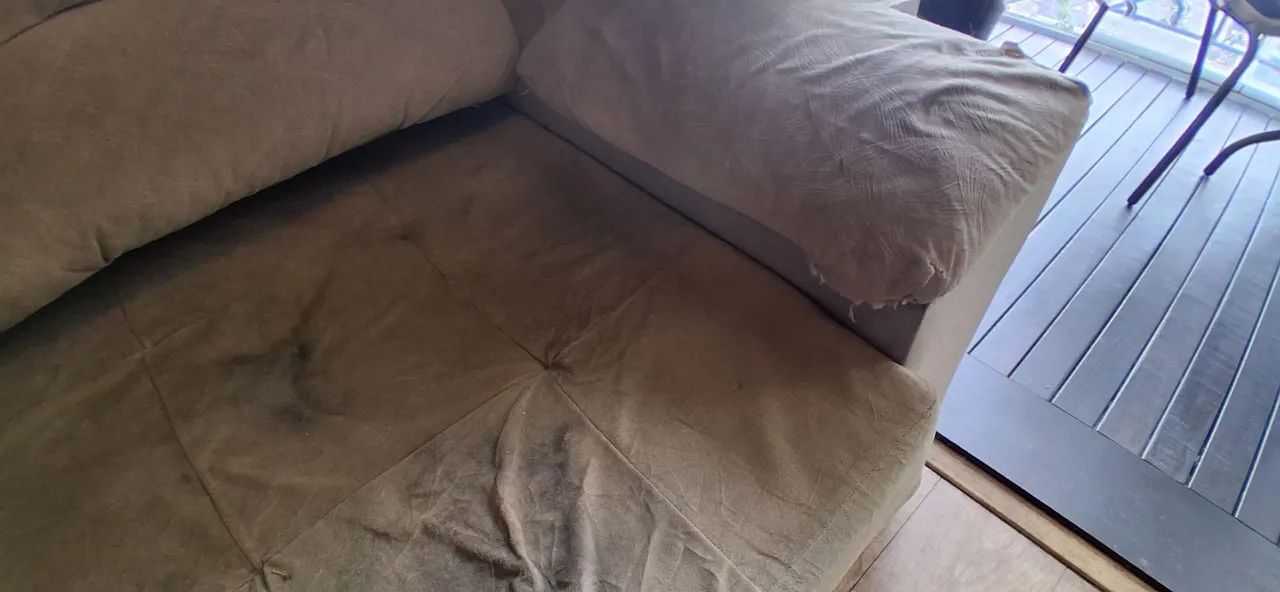 Sofá retrátil e reclinável com avaria no tecido  - Foto 5