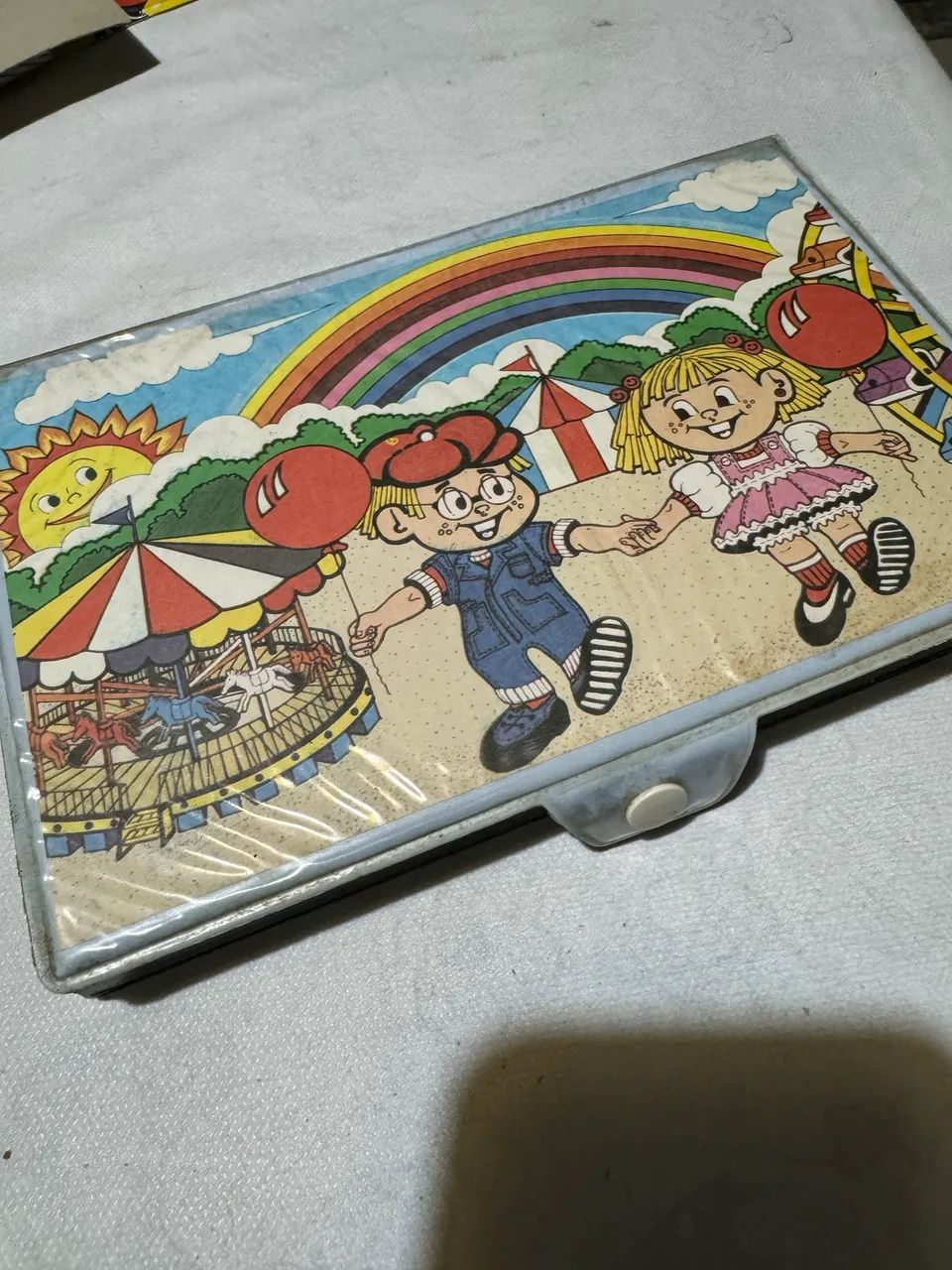 Estojo raríssimo e único com anos 80