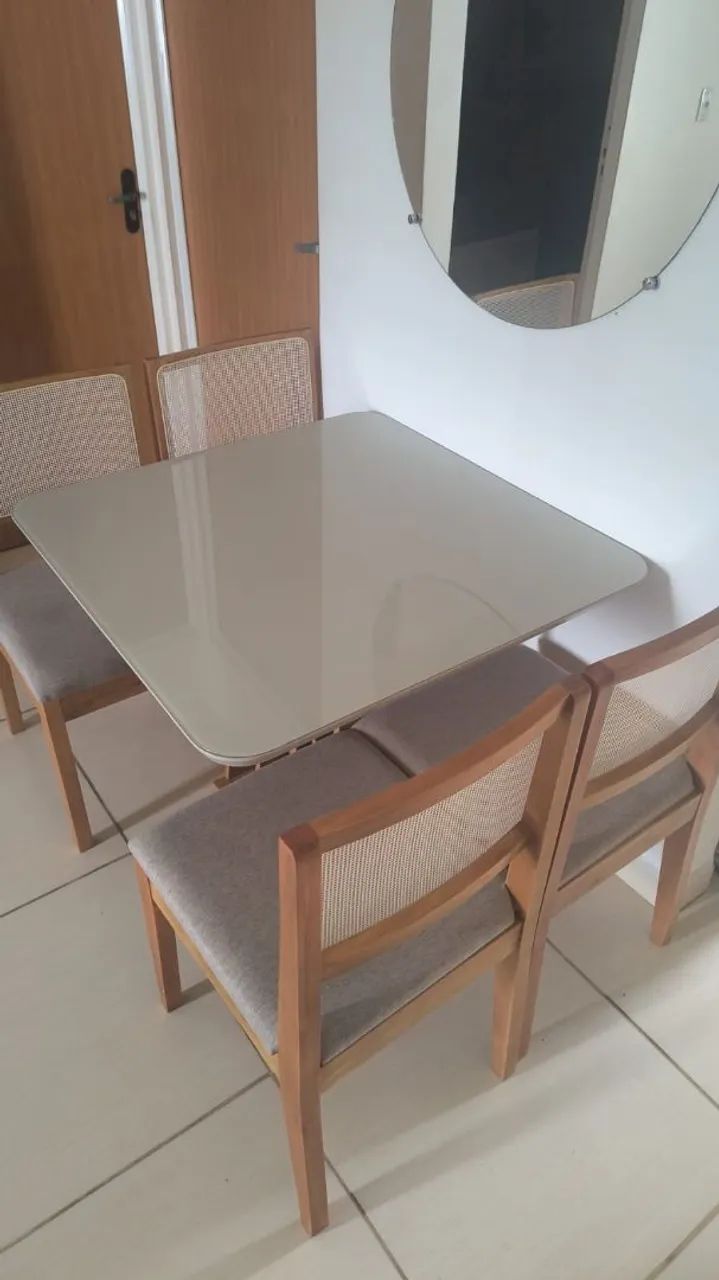 Mesa com tampo de vidro  - Foto 2
