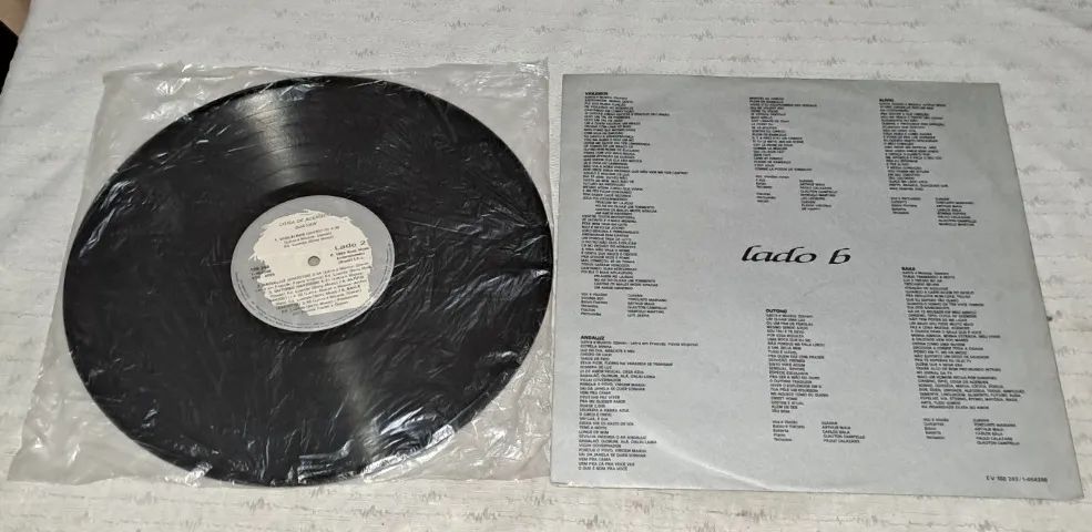 LP Vinil Djavan - Coisa De Acender (1992) - Original - Foto 2