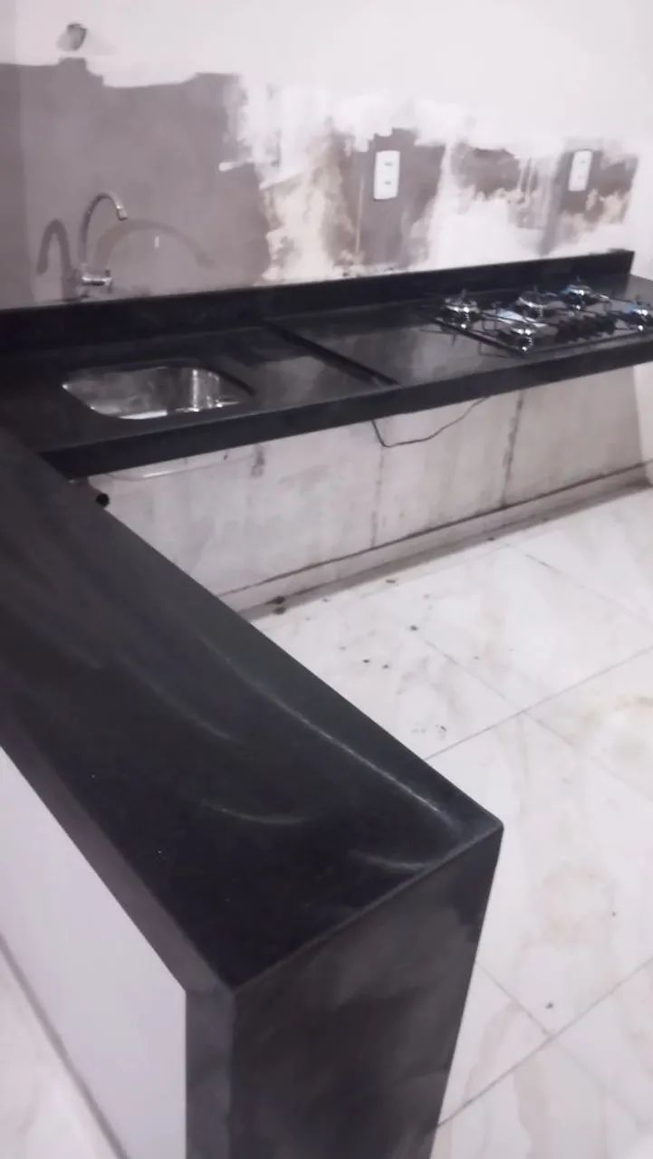 Pias e bancadas de Marmores e granitos  - Foto 3