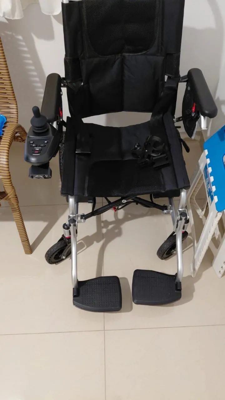 Cadeira de Rodas Motorizada 