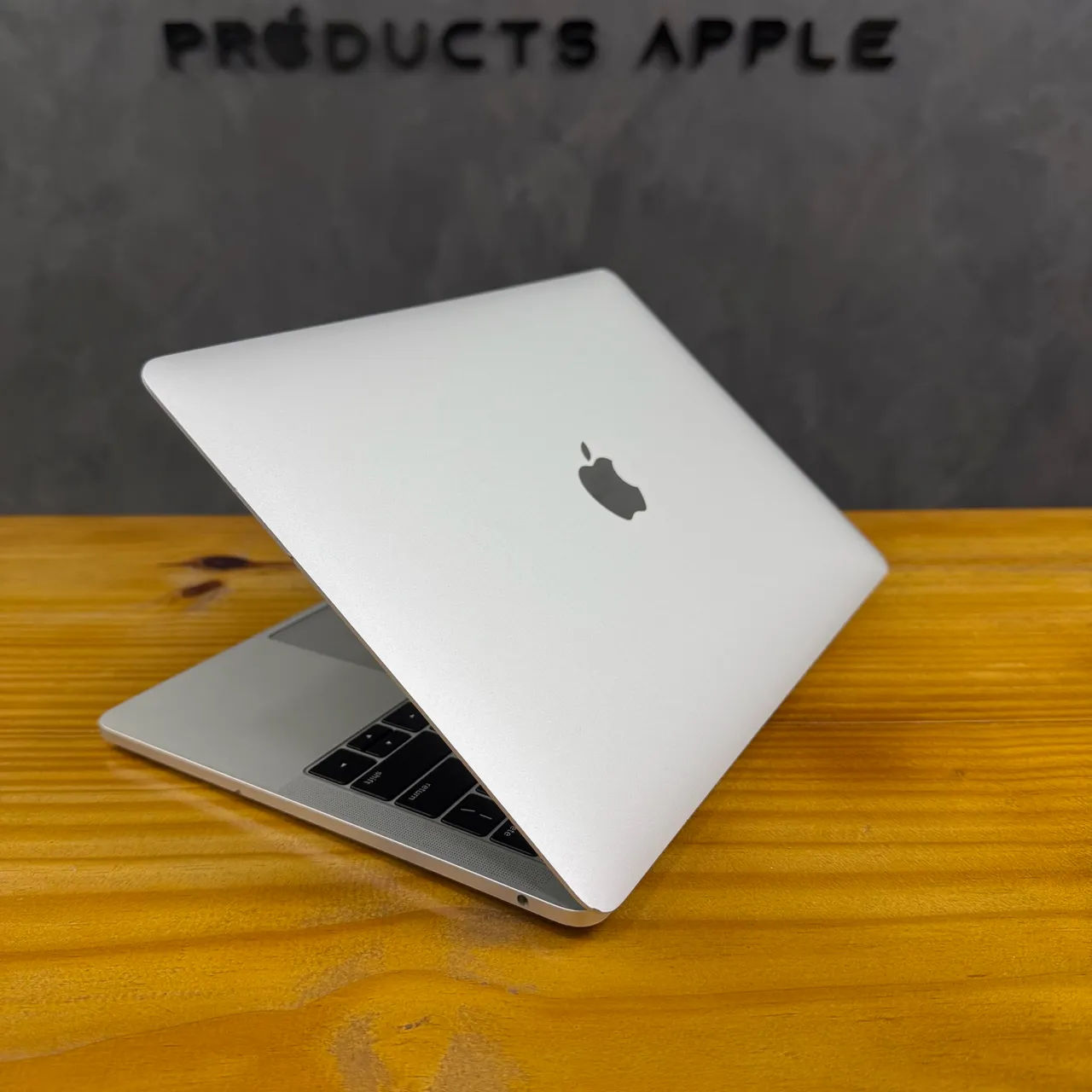 Troco em iphone e iPad) MacBook Pro 2015 8gb 128gb - Notebooks