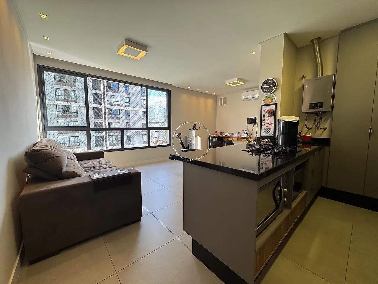 Apartamento Mobiliado - 2 Dormitórios Passeio Pedra Branca - PLC - Foto 2