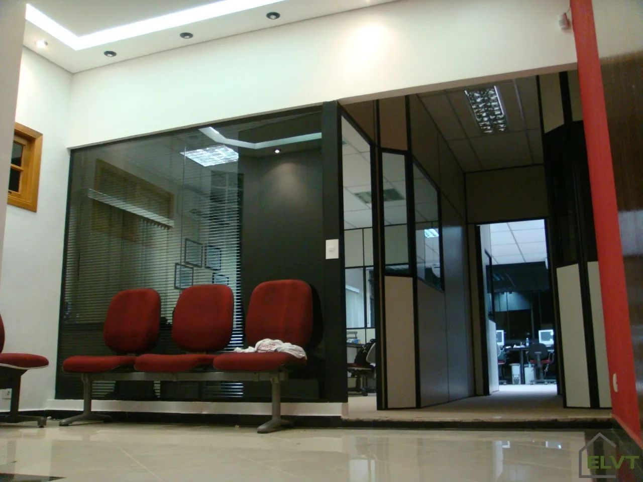 Prédio Comercial na Vila Amália | 750m², 4 Andares e Entrada para Caminhão. - Foto 4