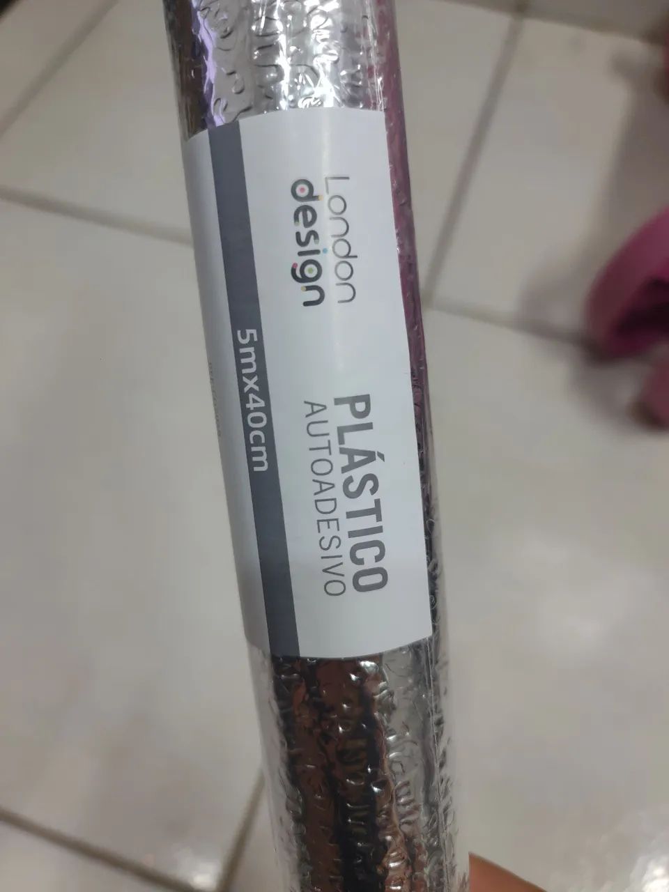 Rolo de papel alumínio autoadesivo