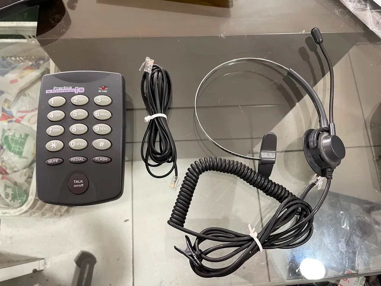 Base Discadora Plantronics T100-13 e Fone Operador Headset com Microfone 