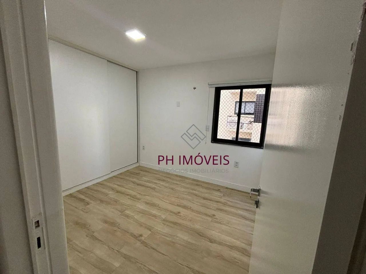 Apartamento duplex com 3 dormitórios sendo duas suítes na Jatiúca - 157m² - Foto 4