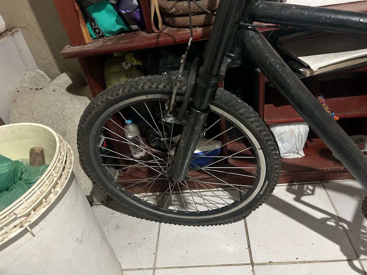 Bicicleta aro 26 semi nova
