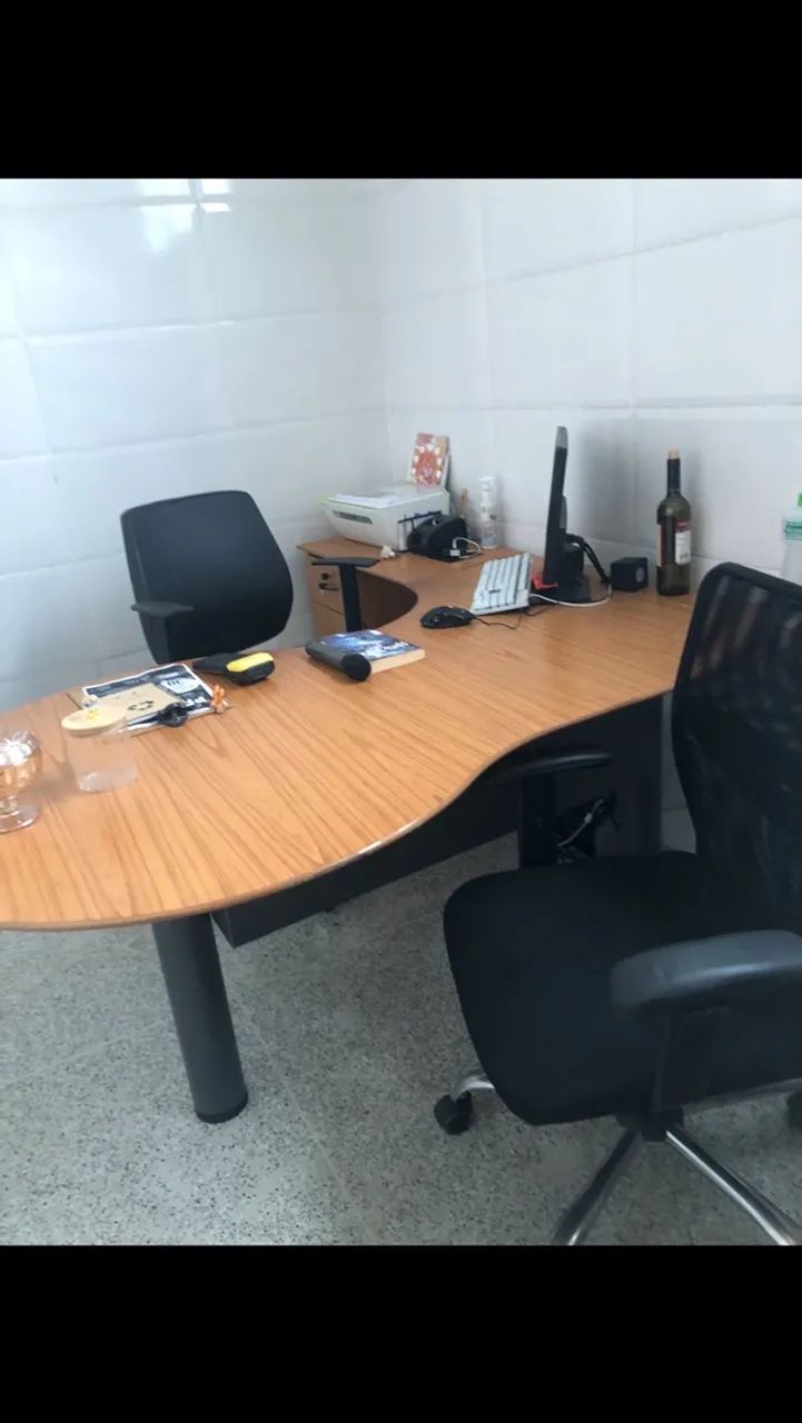 Mesa de escritório com cadeira  - Foto 3