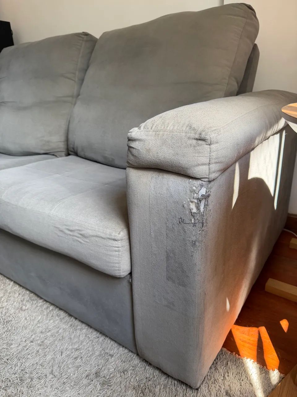 Sofá retrátil Cinza 205cm OPORTUNIDADE  - Foto 4