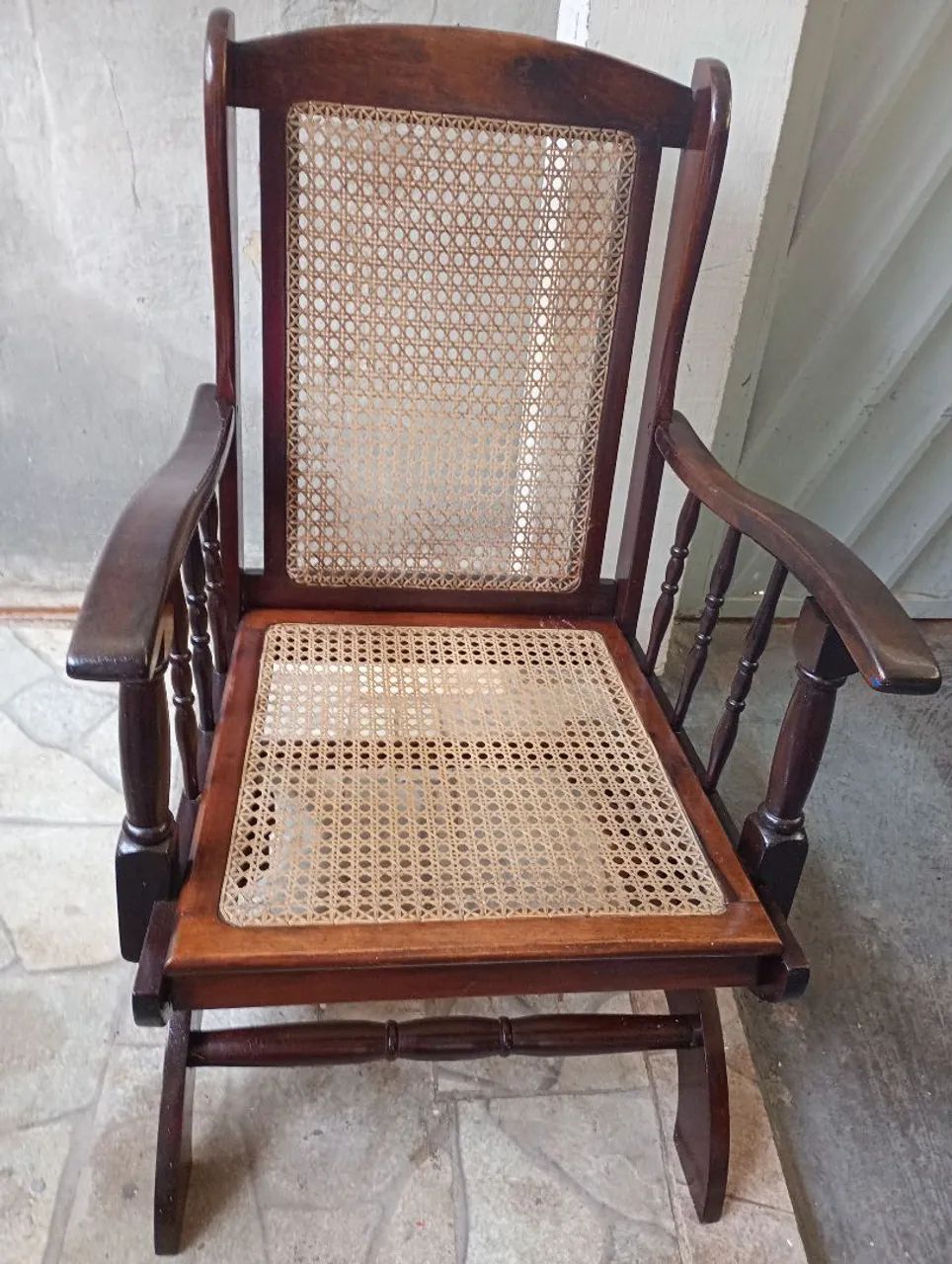 CADEIRA DE BALANÇO
