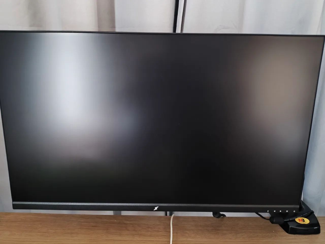 Monitor Superframe, painel IPS, 280hz