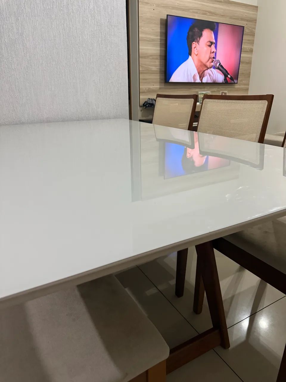 MESA DE JANTAR COM 6 cadeiras  - Foto 4