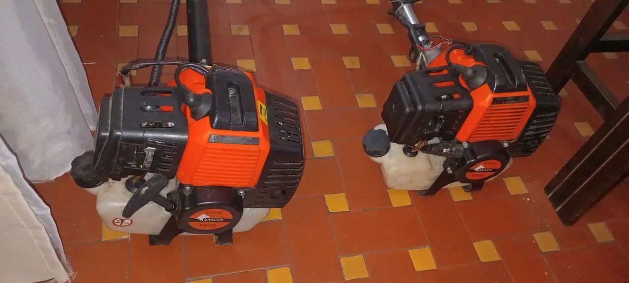 Maquina roçadeira