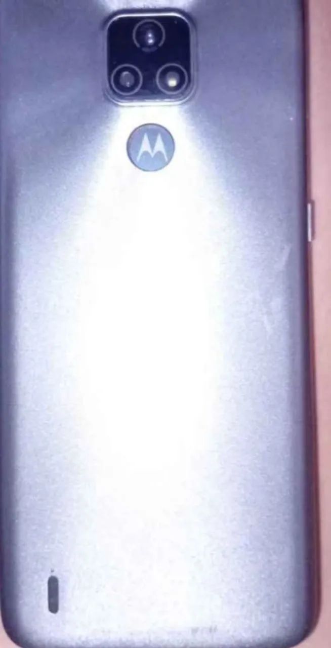 Moto E7 