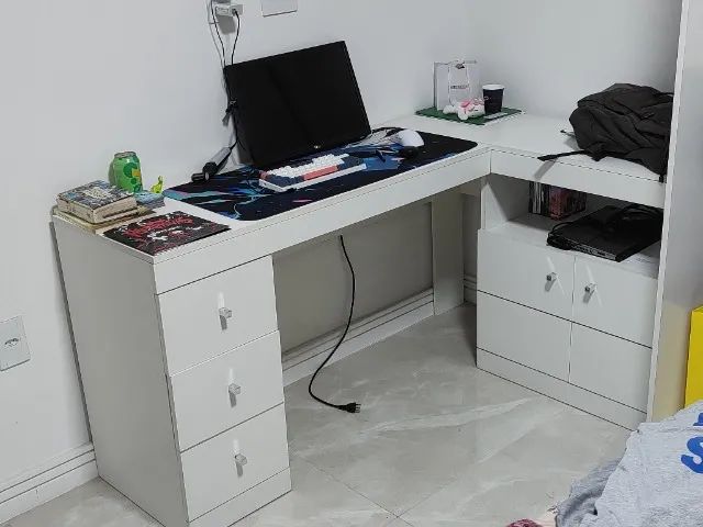 Escrivaninha em L (de canto). - Foto 2