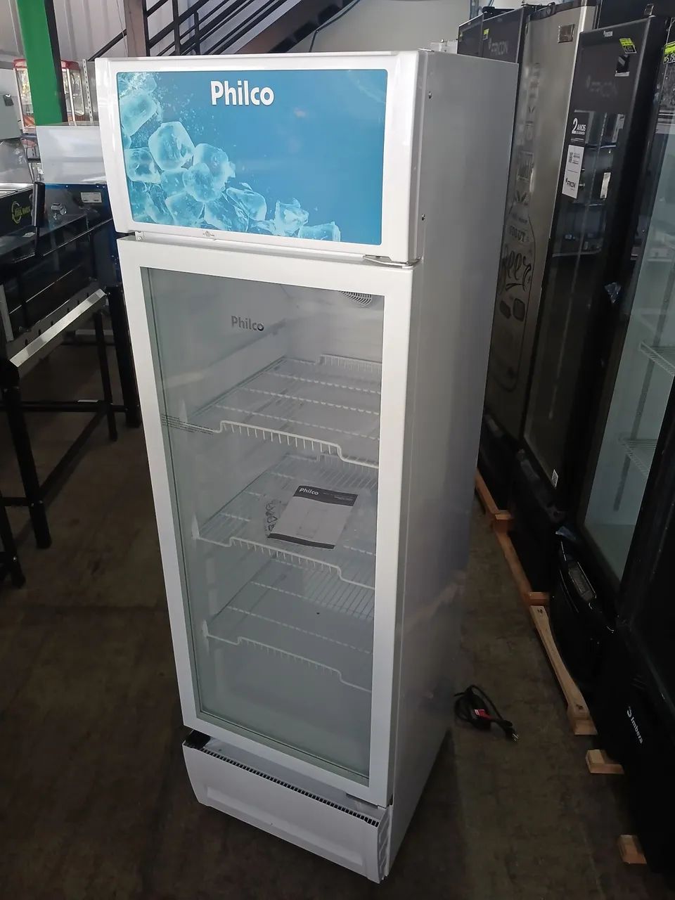 Expositor Refrigerado PRE 211 Litros 220V - Philco