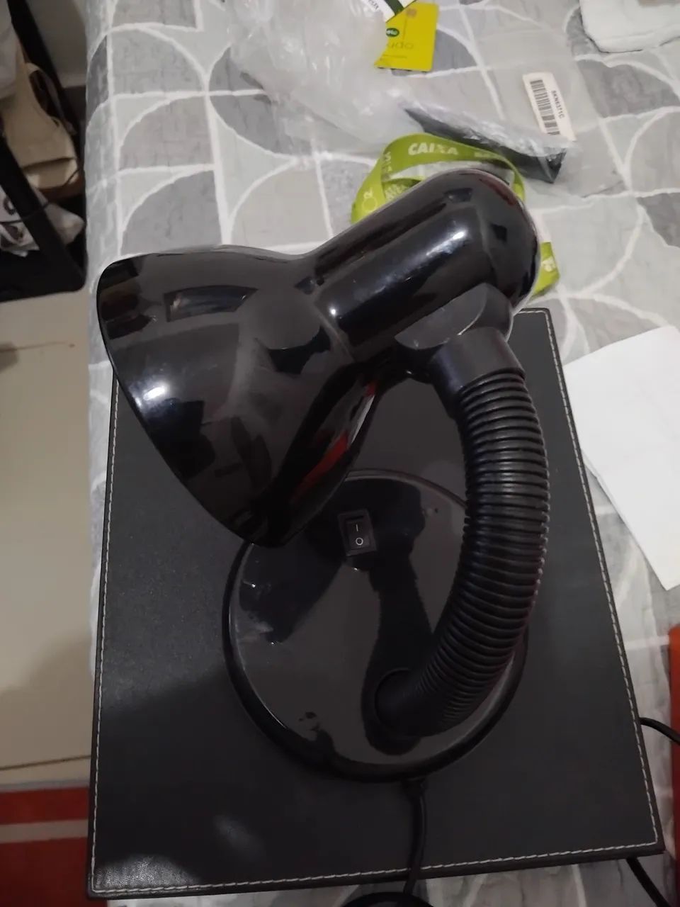 Abajur PIXEL- COM LAMPADA LED NOVO. - Foto 2