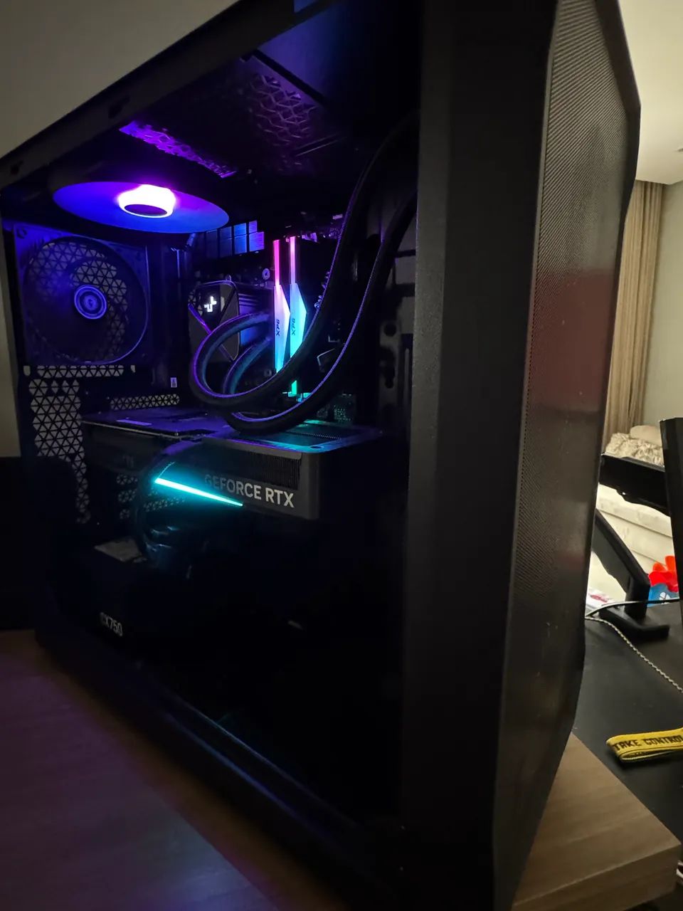 PC Gamer  ? Ryzen 7 9800X3D + RTX 5070 Ti - Foto 5