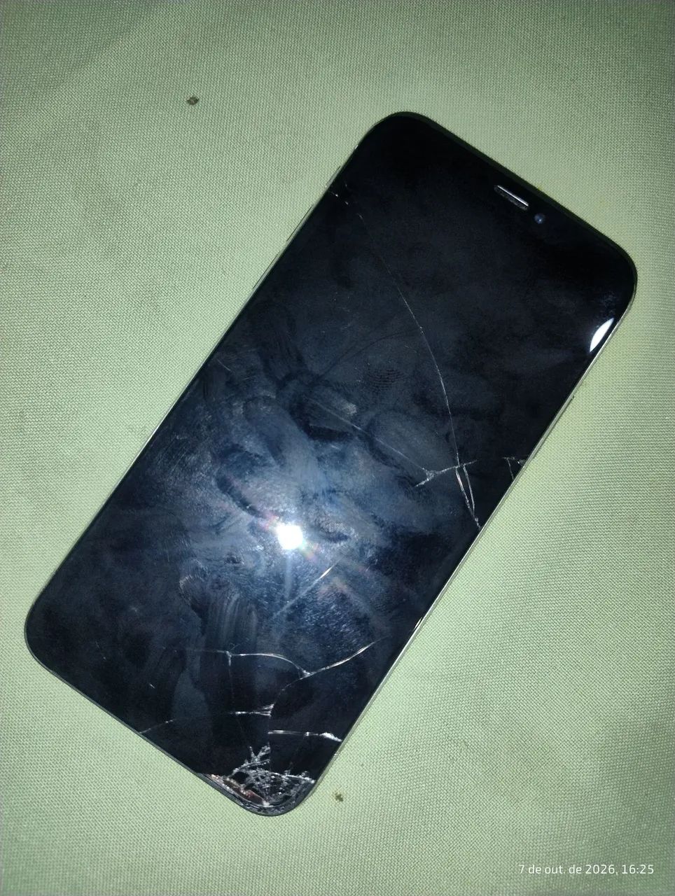 Smartphone Apple iPhone xs 2018 com tela solta e com bateria trocada com cem por cento  - Foto 2