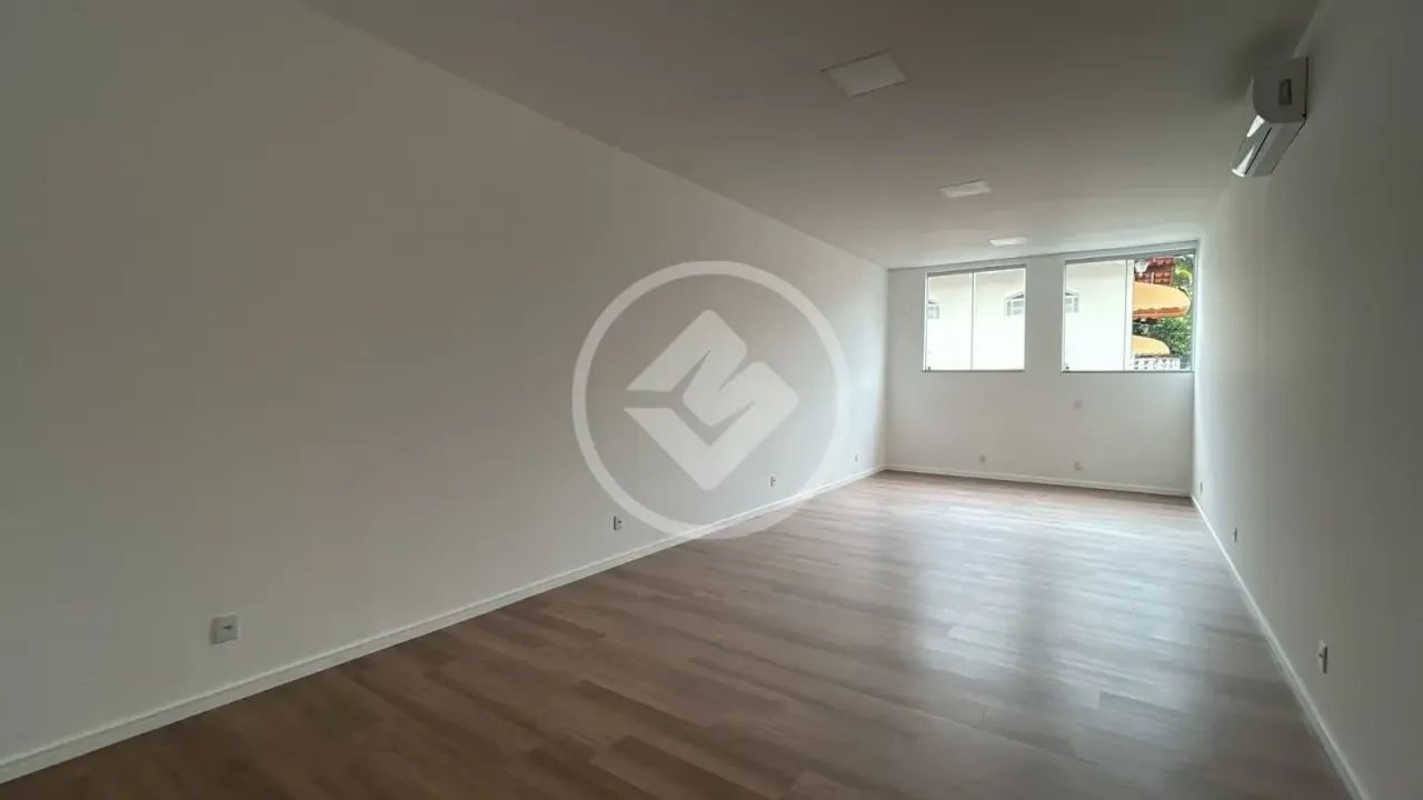 Sala Comercial com Estrutura Profissional, Segurança, Estacionamento e Recepção Compartilh